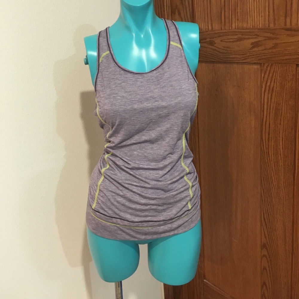 Women’s Workout Top